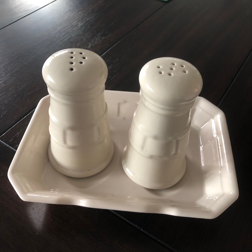 Longaberger salt and pepper and spoon rest.